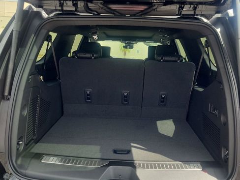 New 2026 GMC Yukon XL Denali w/ Denali Reserve Package RWD image 7