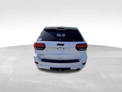 Used 2022 Jeep Grand Cherokee Laredo X AWD/4WD image 5