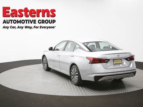Used 2023 Nissan Altima 2.5 SV FWD image 65
