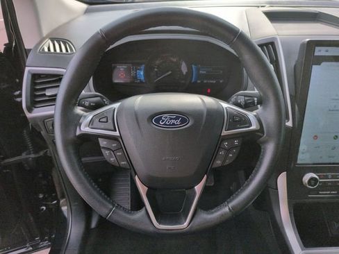 Used 2024 Ford Edge SEL image 17