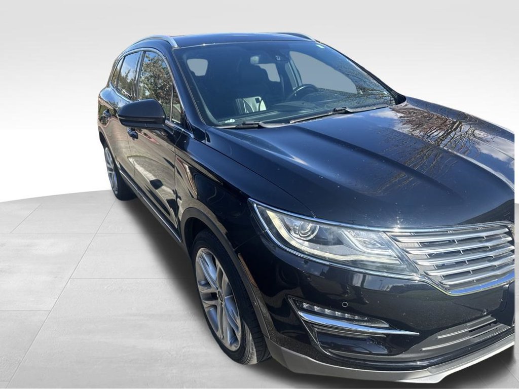 Used 2018 Lincoln MKC Reserve AWD/4WD image 2