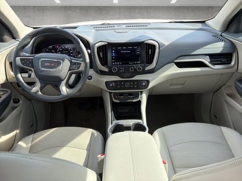 Used 2024 GMC Terrain Denali w/ Denali Premium Package AWD/4WD image 20