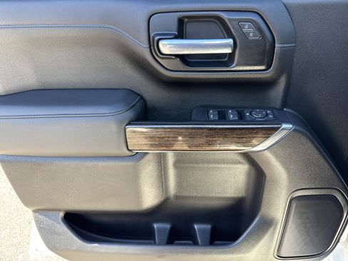 Used 2021 GMC Sierra 1500 SLE image 13