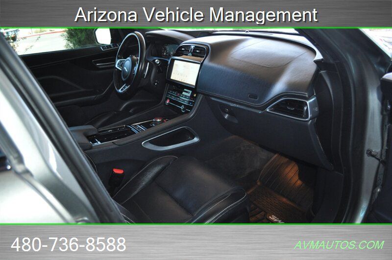 Used 2020 Jaguar F-PACE S AWD/4WD image 18