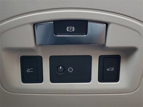 New 2024 Jaguar I-PACE R-Dynamic HSE image 36