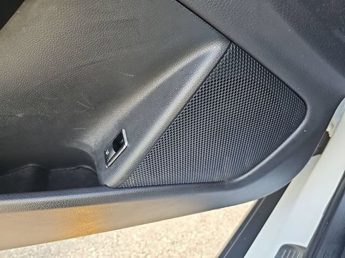 Used 2019 Mercedes-Benz GLA 250 4MATIC image 27