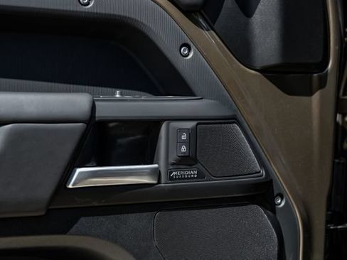 New 2026 Land Rover Defender 130 X-Dynamic SE AWD/4WD image 56