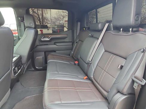 Used 2024 Chevrolet Silverado 1500 High Country w/ Technology Package image 12