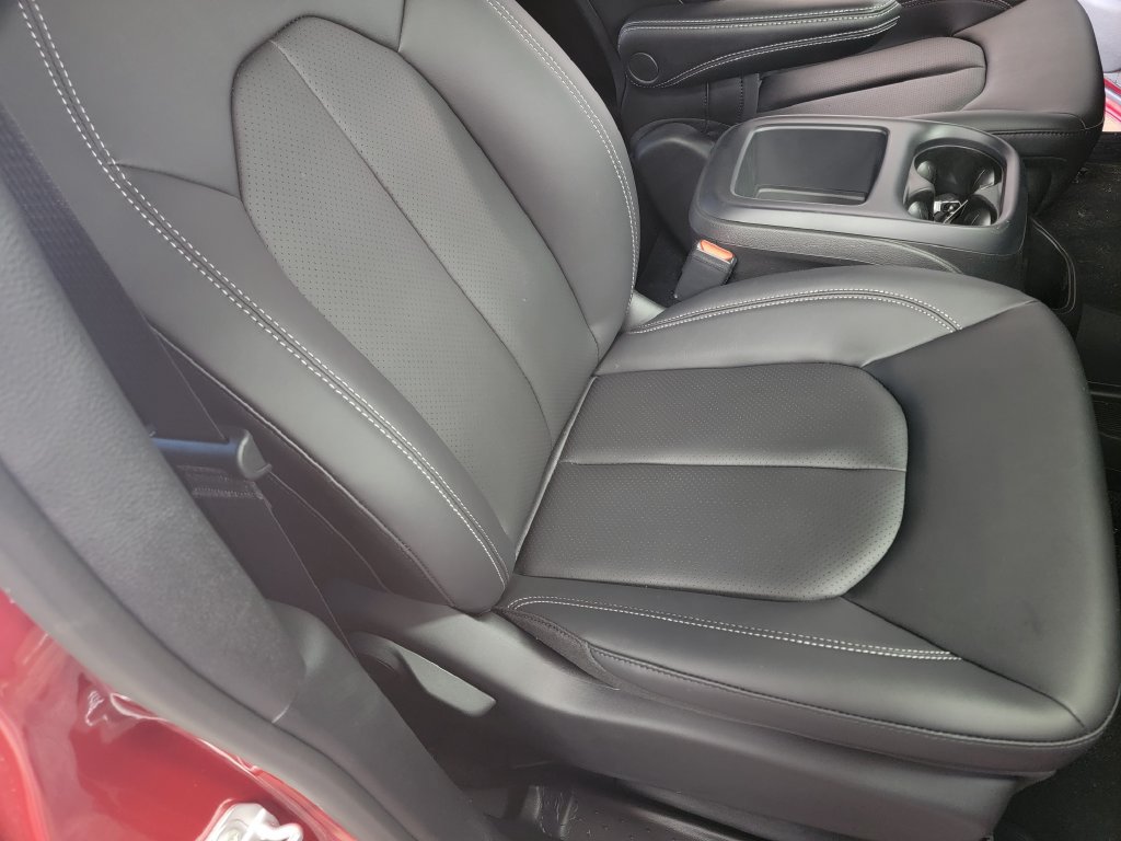New 2026 Chrysler Pacifica Select FWD image 14