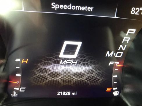 Used 2019 Dodge Charger SXT AWD/4WD image 18