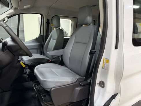 Used 2017 Ford Transit 150 XL image 36