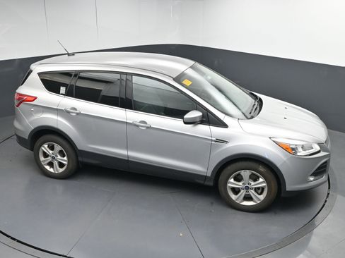 Used 2015 Ford Escape SE image 34