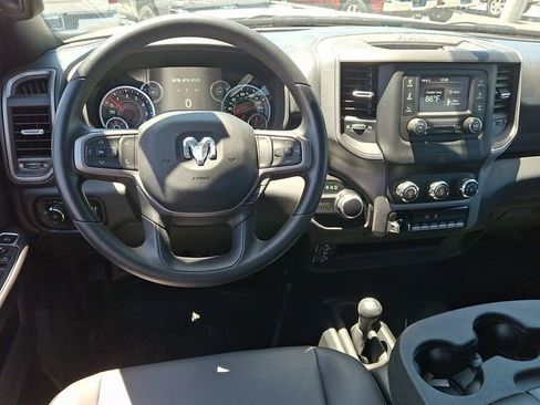 Used 2024 RAM 2500 Tradesman w/ Chrome Appearance Group AWD/4WD image 10