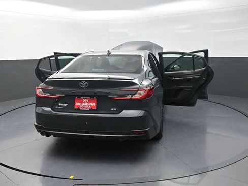 Used 2026 Toyota Camry SE FWD image 44