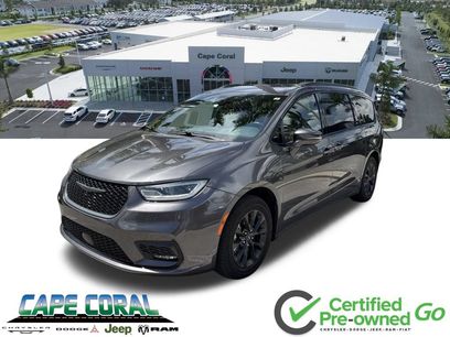 Used 2021 Chrysler Pacifica Touring w/ S Appearance Package