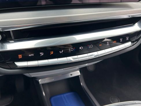 Used 2025 Cadillac Lyriq Luxury RWD image 33