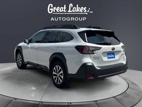 Used 2025 Subaru Outback Premium AWD/4WD image 3