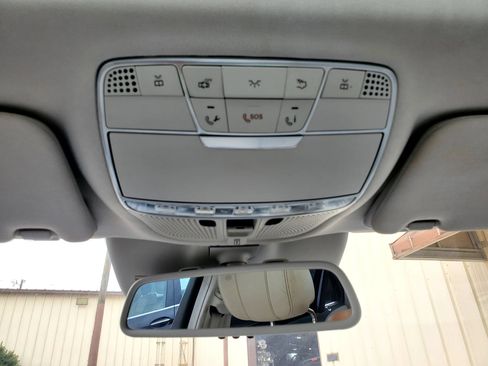 Used 2016 Mercedes-Benz S 550 4MATIC Sedan image 32
