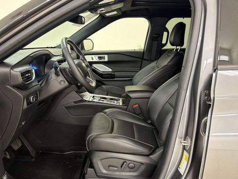 Used 2023 Ford Explorer ST w/ Equipment Group 401A AWD/4WD image 5