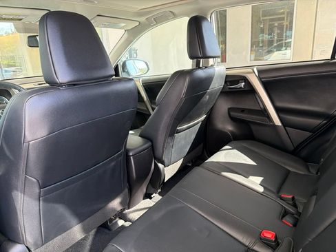 Used 2015 Toyota RAV4 Limited w/ Technology Package FWD image 6