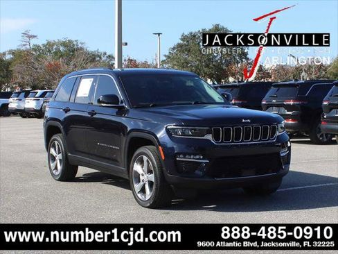 Certified 2024 Jeep Grand Cherokee Limited w/ Luxury Tech Group II image 1
