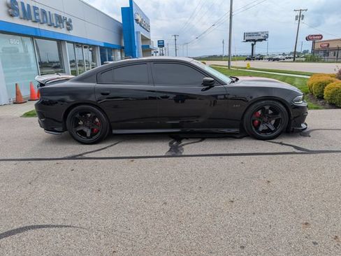 Used 2017 Dodge Charger R/T Scat Pack w/ Driver Confidence Group RWD image 2