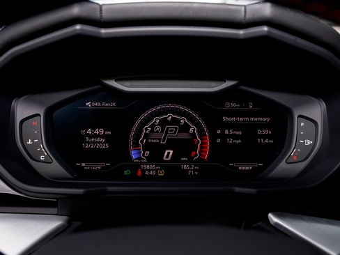 Used 2020 Lamborghini Urus image 30