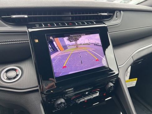 New 2025 Jeep Grand Cherokee Laredo w/ Trailer Tow Package image 14