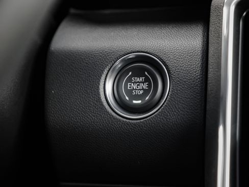 New 2026 GMC Acadia Denali w/ Super Cruise Package image 40