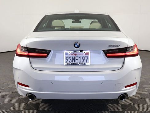 Used 2025 BMW 330i Sedan w/ Convenience Package image 5