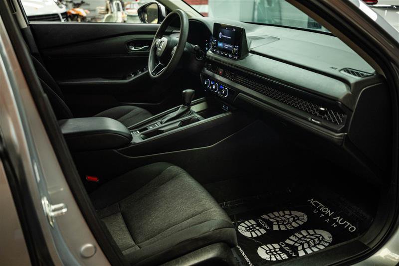 Used 2023 Honda Accord LX image 13