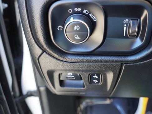 Certified 2023 RAM 1500 Big Horn AWD/4WD image 24
