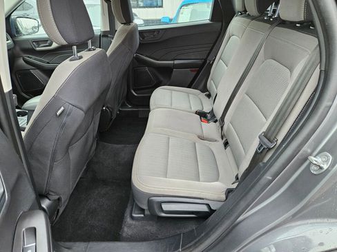 Used 2021 Ford Escape S image 18