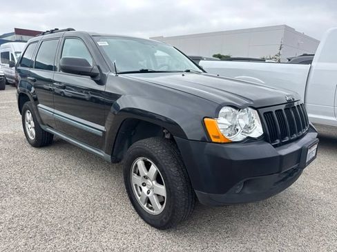 Used 2009 Jeep Grand Cherokee Laredo RWD image 3