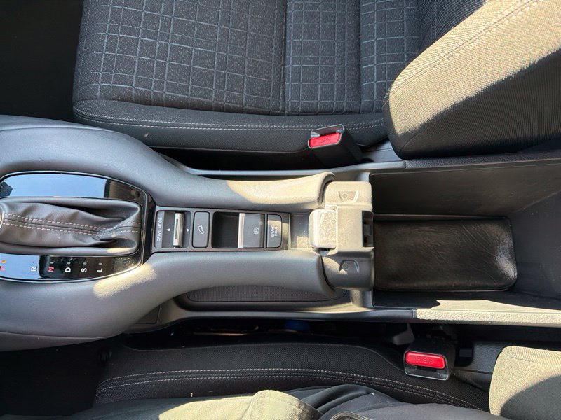 Used 2024 Honda HR-V LX image 17