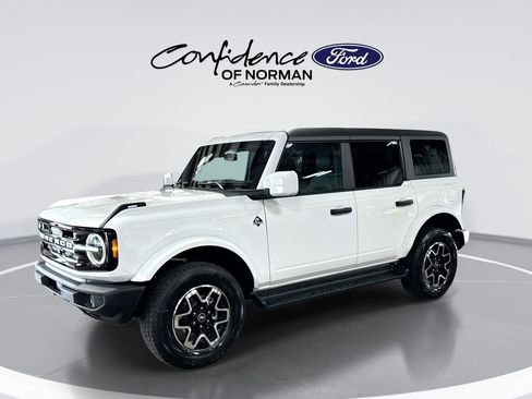 New 2026 Ford Bronco Outer Banks AWD/4WD image 4