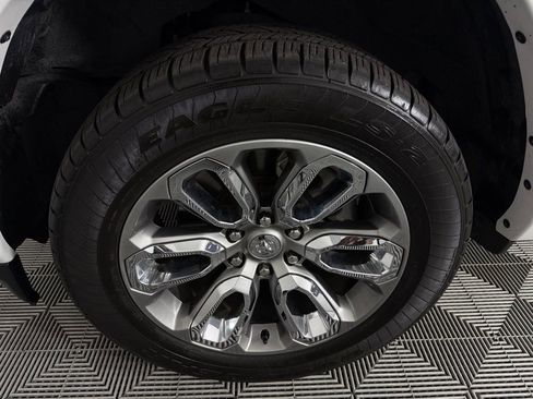 Used 2021 RAM 1500 Laramie w/ Sport Appearance Package RWD image 12