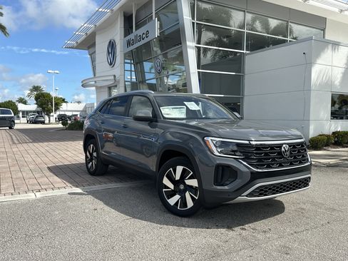 New 2026 Volkswagen Atlas Cross Sport SE FWD image 1