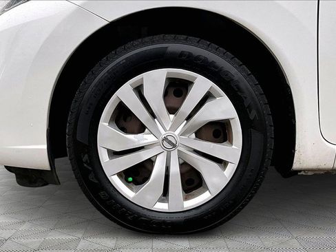 Used 2019 Nissan Versa Note SV image 9