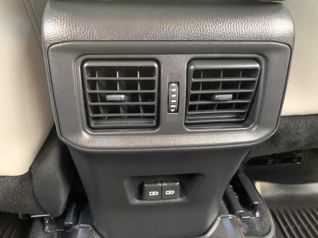 Used 2022 Toyota RAV4 XLE Premium FWD image 27