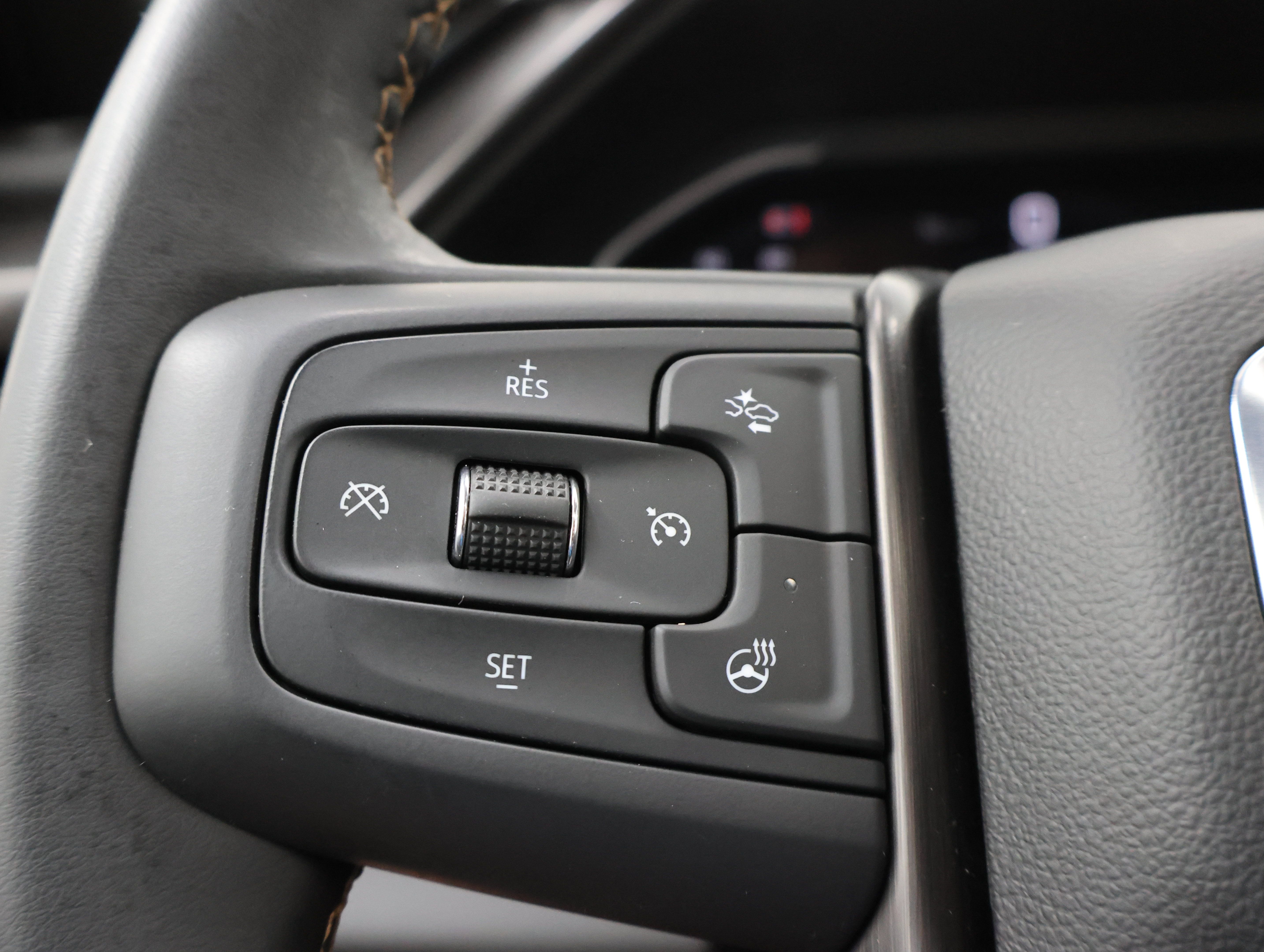 Used 2025 GMC Sierra 2500 AT4 w/ AT4 Premium Plus Package AWD/4WD image 16