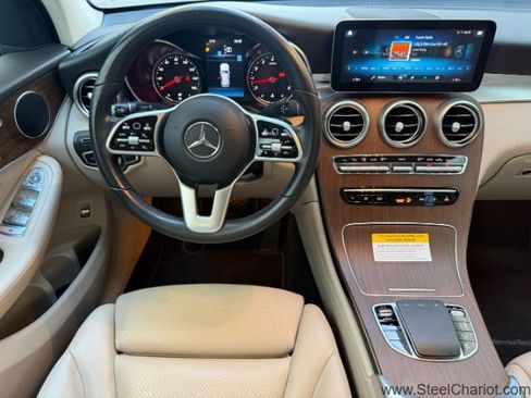 Used 2022 Mercedes-Benz GLC 300 image 12