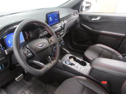 Used 2023 Ford Escape ST-Line Select AWD/4WD image 24