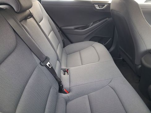 Used 2022 Hyundai Ioniq SE image 8