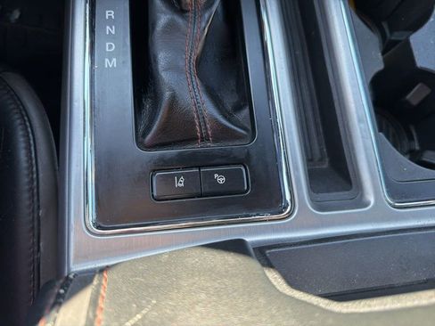 Used 2019 Ford F150 Platinum w/ Equipment Group 701A Luxury AWD/4WD image 24