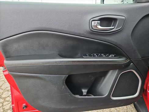 Used 2018 Jeep Compass Sport image 10