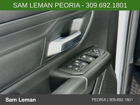 New 2026 RAM 1500 Express AWD/4WD image 17