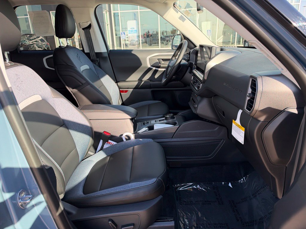 New 2026 Ford Bronco Sport Outer Banks w/ Outer Banks Tech Package+ AWD/4WD image 9
