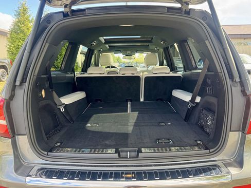 Used 2018 Mercedes-Benz GLS 450 4MATIC image 12