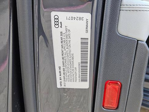 Used 2022 Audi A4 2.0T Premium Plus w/ Premium Plus Package AWD/4WD image 25